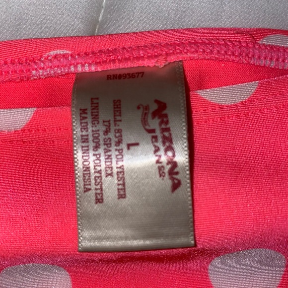 Bikini - Picture 4 of 4